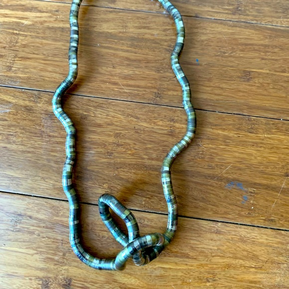 Multiple forms necklace - Picture 2 of 3